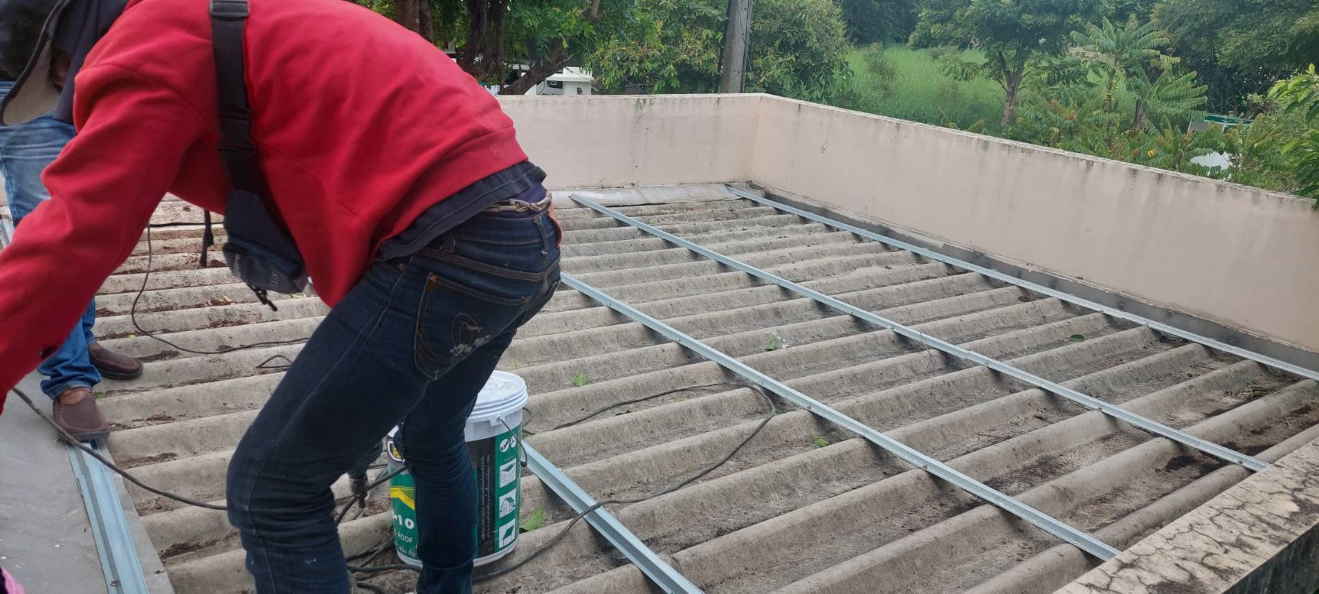 1 - https://หลังคาวิเชียร.com | หลังคาวิเชียร-บริการซ่อมแก้ไขปัญหาหลังคารั่วแบบเร่งด่วน หลังคาบ้าน หลังคาโรงงาน หลังคาออฟฟิศ กระเบื้องแตกร้าว น้ำซึม น้ำรั่ว ผนังซึม ดาดฟ้าซึม