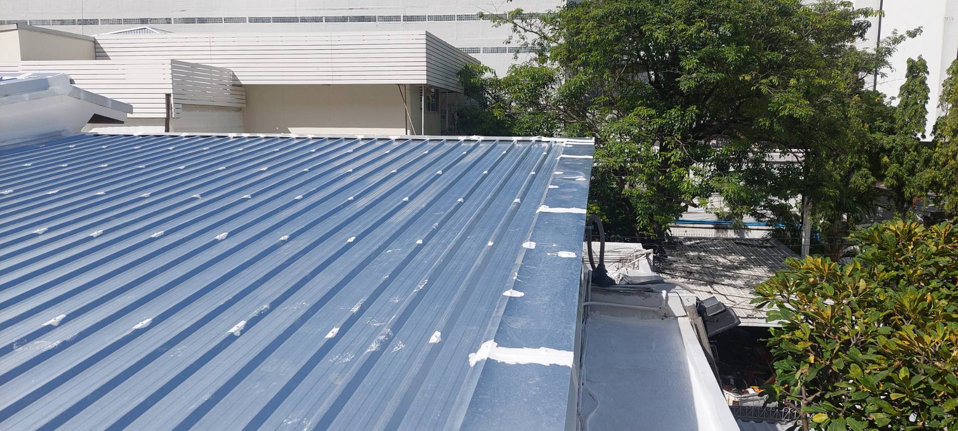 8 - https://หลังคาวิเชียร.com | หลังคาวิเชียร-บริการซ่อมแก้ไขปัญหาหลังคารั่วแบบเร่งด่วน หลังคาบ้าน หลังคาโรงงาน หลังคาออฟฟิศ กระเบื้องแตกร้าว น้ำซึม น้ำรั่ว ผนังซึม ดาดฟ้าซึม